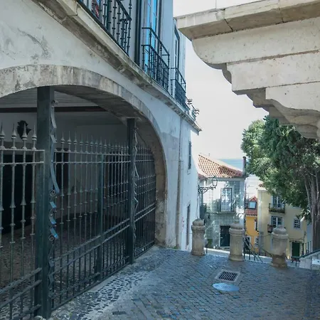 Portugal Here I - Alfama Lisbon